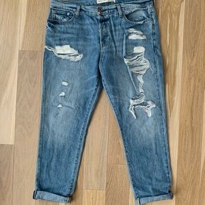 GAP Women’s Relaxed Boyfriend Jeans size 30